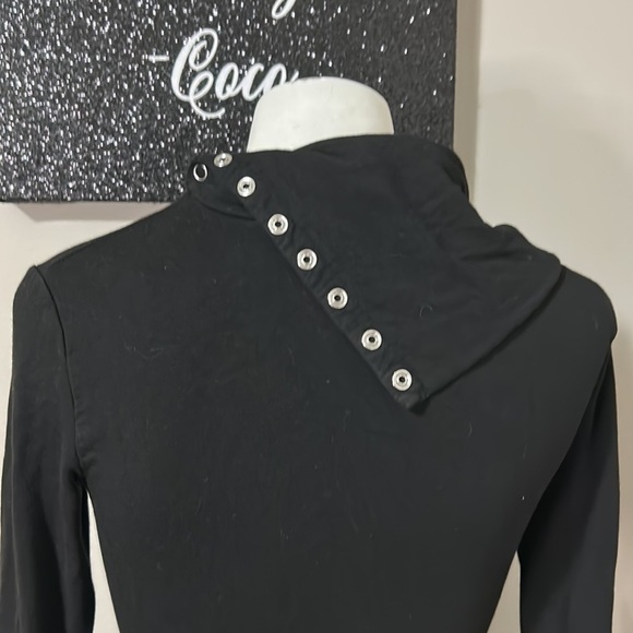 REVOLVE NBD Harbor Turtleneck Shirt Black Fleece Snap Button Placket Top XS NEW - Picture 9 of 14